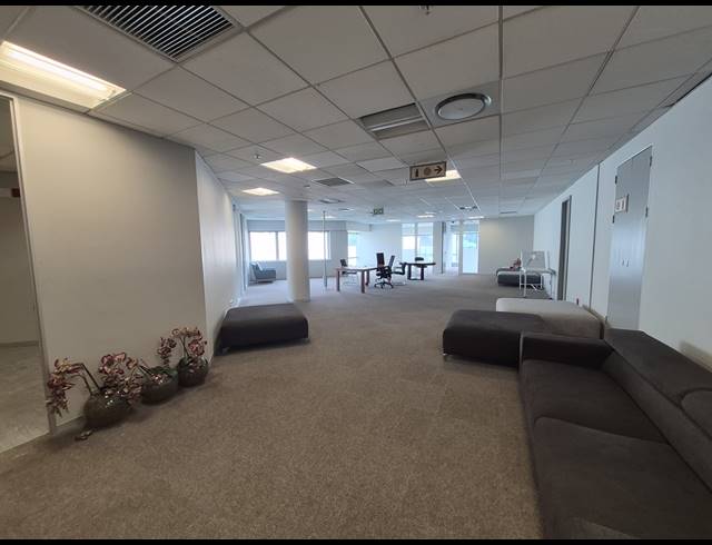429M² OFFICE TO LET IN SANDTON CENTRAL